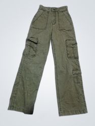 Hollister Ultra High-Rise Cargo Pants