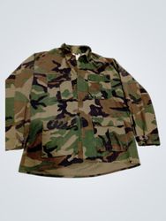 Camouflage Jacket with Multiple Pockets