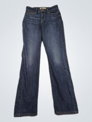 Levi Strauss Signature Mid-Rise Straight Jeans