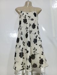 B&L Vetements De Nuit Floral Dress