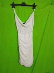 Vestido Mini Branco Plissado com Estrass