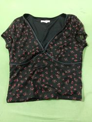 Camiseta de Malha Floral Aeropostale