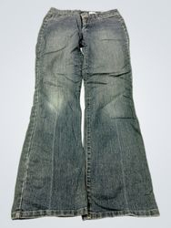 Bandolino Women's Flare Jeans Size 8 Made in Indon..