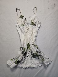 Macaquinho Floral Branco