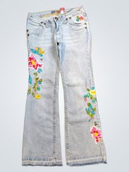 Miss Me Jeans Embroidered Flare