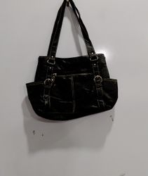 Black shoulder bag