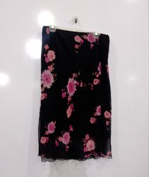 B.I.Y.A.Y.C.D. Saia Curta Estampada Floral Preta