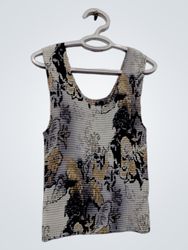 Sleeveless floral print top
