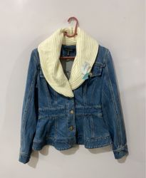Giacca di denim con colletto bianco