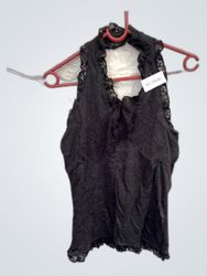 Top Halter de Renda Preta