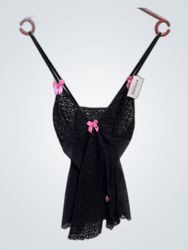 Schwarze Spitzen-Chemise mit pinken Schleifen