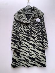 per una speciale Leopard Print Coat