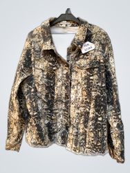 Giacca di jeans con stampa in pelle di serpente