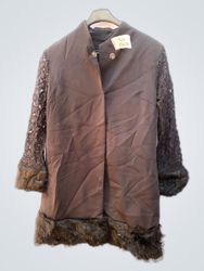 Brown Fur-Trimmed Vest with Lace Sleeves