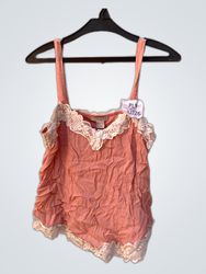 Blusa com Renda de Pêssego