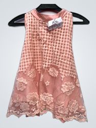 Top de Camiça de Renda Rosa