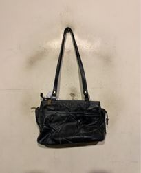 Schwarze Lederhandtasche