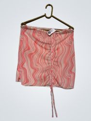 Saia Mini Franzida Estampada em Rosa e Branco