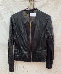 Black jacket with zipper and textured hem