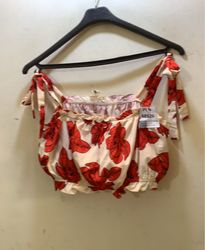 FaithVintage Creme und Rote Blumenmuster Quadrat-A..
