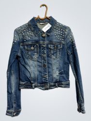 Jaqueta de Jeans com Tachas
