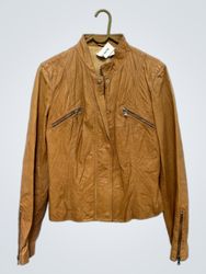 Braune Lederjacke