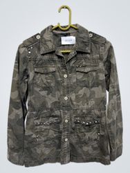 KappAhi Jaqueta Utility Camuflada com Tachas