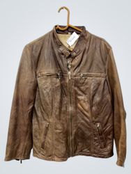 Braune Lederjacke