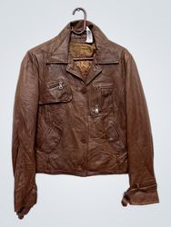 Braune Lederjacke