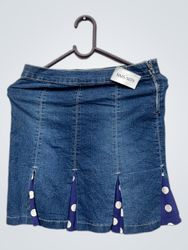 Denim-Rock mit Punkten-Einsätzen