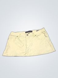 Gloria Vanderbilt beige skirt