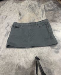 Gloria Vanderbilt Gray Skirt