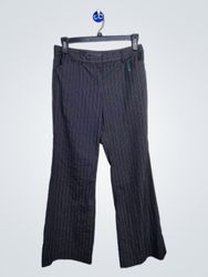 Pantalones acampanados a rayas de Express Design S..