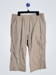 Pantalones capri cargo beige para mujer de St. Joh..