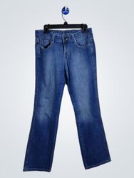 Jeans de corte acampanado para mujer de Calvin Kle..