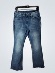 Jeans Blue Flare con bordado de alas