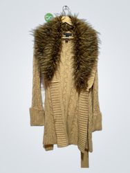 Cardigan Feminino de Tricô de Cable Bege com Gola ..