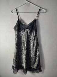 Robe portefeuille à imprimé léopard avec bord en d..