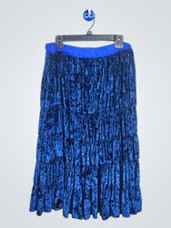 Falda de capas de terciopelo azul