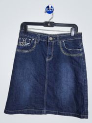 Gonna in denim Baby Phat con tasche decorate