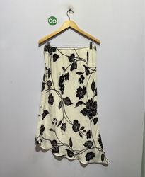 Jupe à imprimé floral crème et noir
