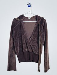 Amare il cappotto avvolgente in velluto marrone de..
