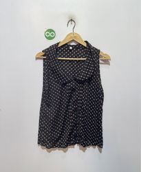 Ärmellose Bluse mit Herzmuster