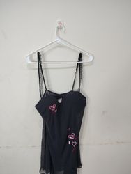 STUDIO Donatella Schwarzes Babydoll mit rosa Herze..
