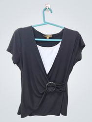 Notations Damen Schwarzes Faux Layered V-Ausschnit..