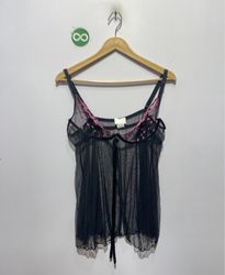 Babydoll de malla negra Secret Treasures con ribet..