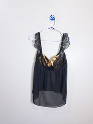 Babydoll en dentelle noire et dorée