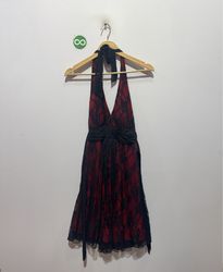 Abito Halter in pizzo rosso e nero