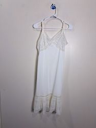 Slip en dentelle blanche