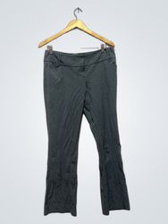 Le pantalon gris Cassidy Fit de la collection limi..